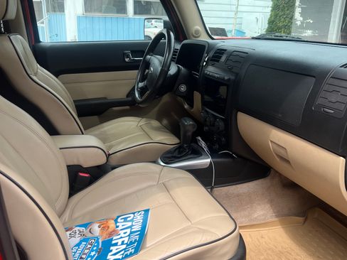 Used 2008 HUMMER H3 Alpha image 6