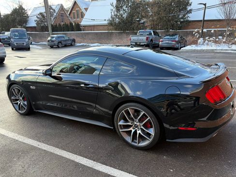 Used 2017 Ford Mustang GT Premium w/ Equipment Group 401A image 4