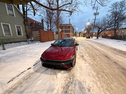 Used 2025 Hyundai Elantra N image 5