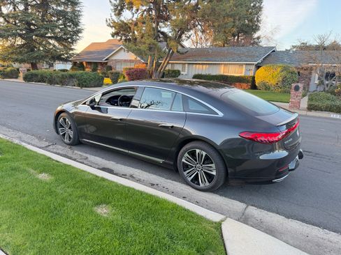 Used 2024 Mercedes-Benz EQS 450+ 4MATIC Sedan image 26