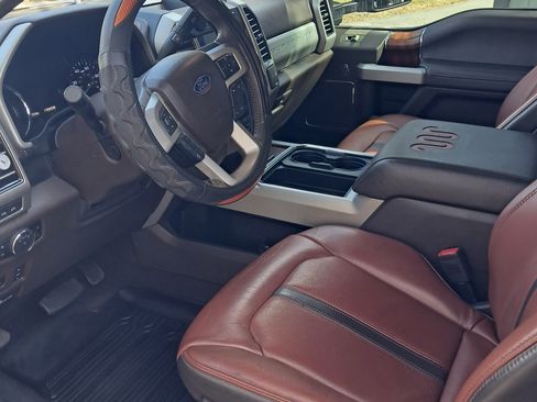 Used 2021 Ford F350 King Ranch w/ King Ranch Ultimate Package AWD/4WD image 4
