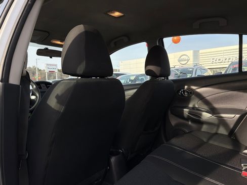 Used 2018 Nissan Versa SV image 10