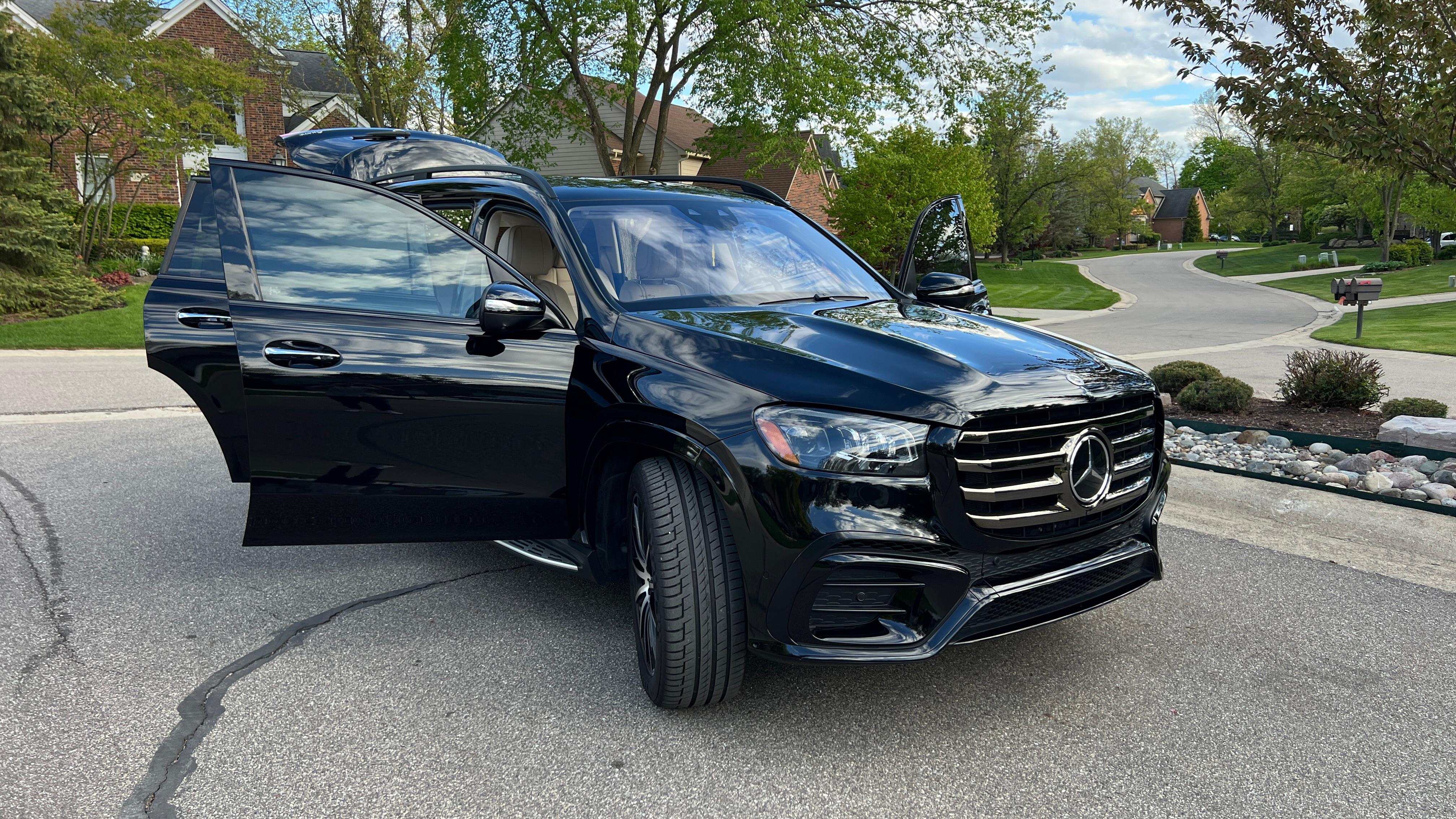 Used 2024 Mercedes-Benz GLS 580 4MATIC image 25