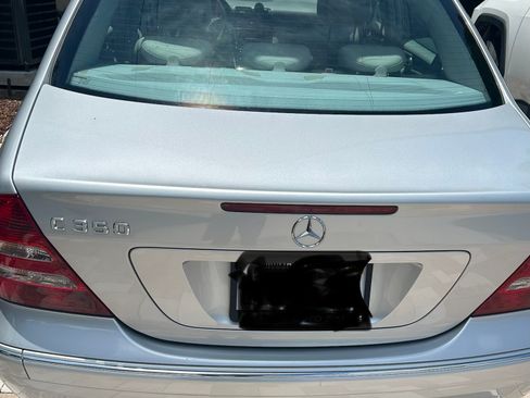Used 2007 Mercedes-Benz C 350 Sedan image 2