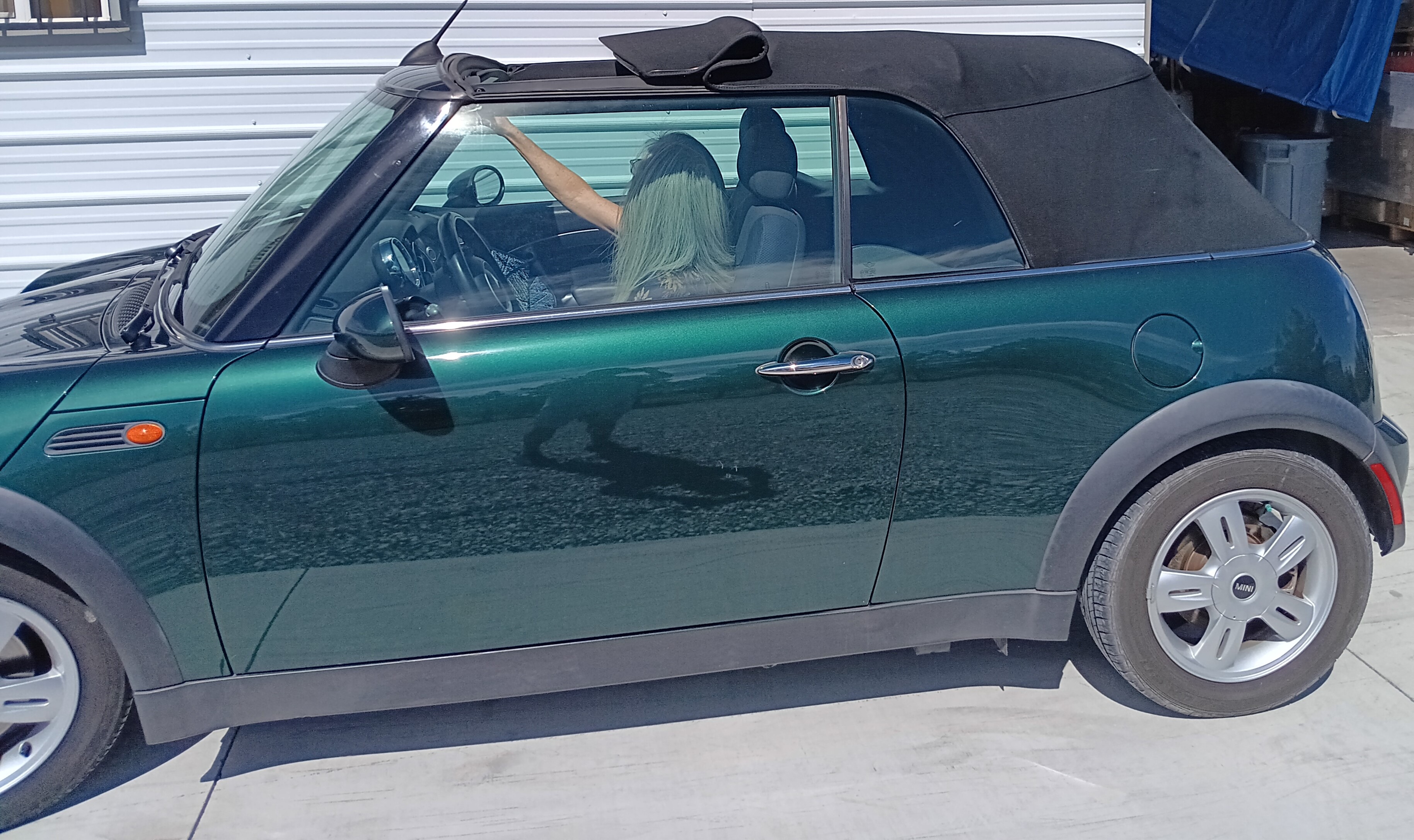 Used 2006 MINI Cooper Convertible FWD image 5