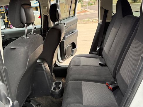 Used 2014 Jeep Patriot Sport w/ Power Value Group image 4