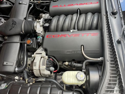 Used 2001 Chevrolet Corvette Convertible 2D w/ Preferred Equipment Group1 image 6