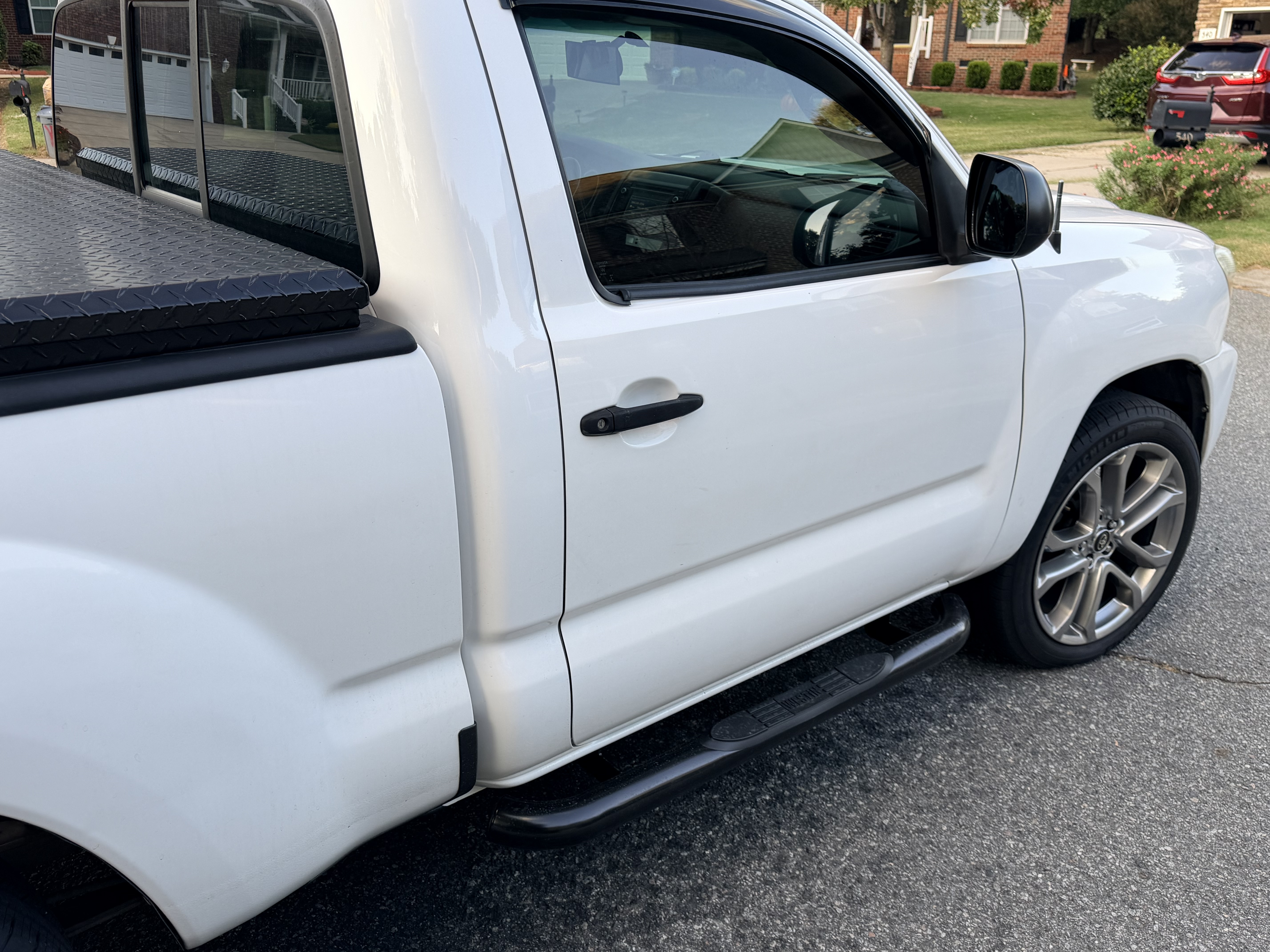 Used 2014 Toyota Tacoma 2WD Regular Cab image 4