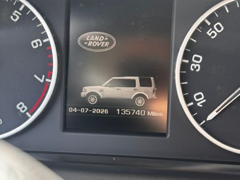 Used 2016 Land Rover LR4 HSE Silver Edition AWD/4WD image 18