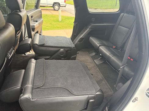 Used 2018 Toyota Sequoia TRD Sport AWD/4WD image 19