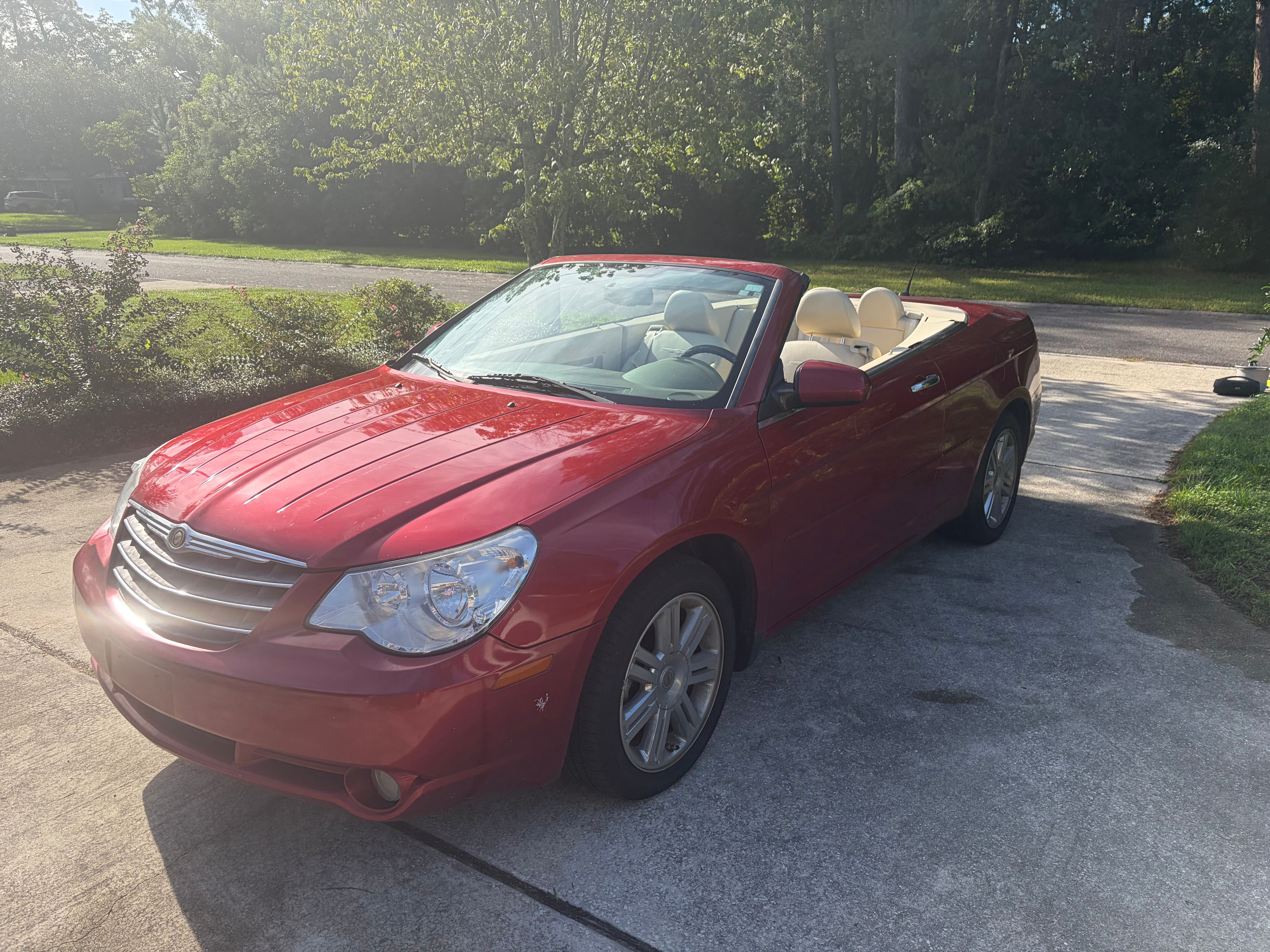 Used 2008 Chrysler Sebring Limited w/ Luxury Group FWD image 4