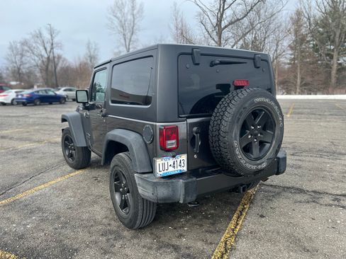 Used 2016 Jeep Wrangler Sport image 2