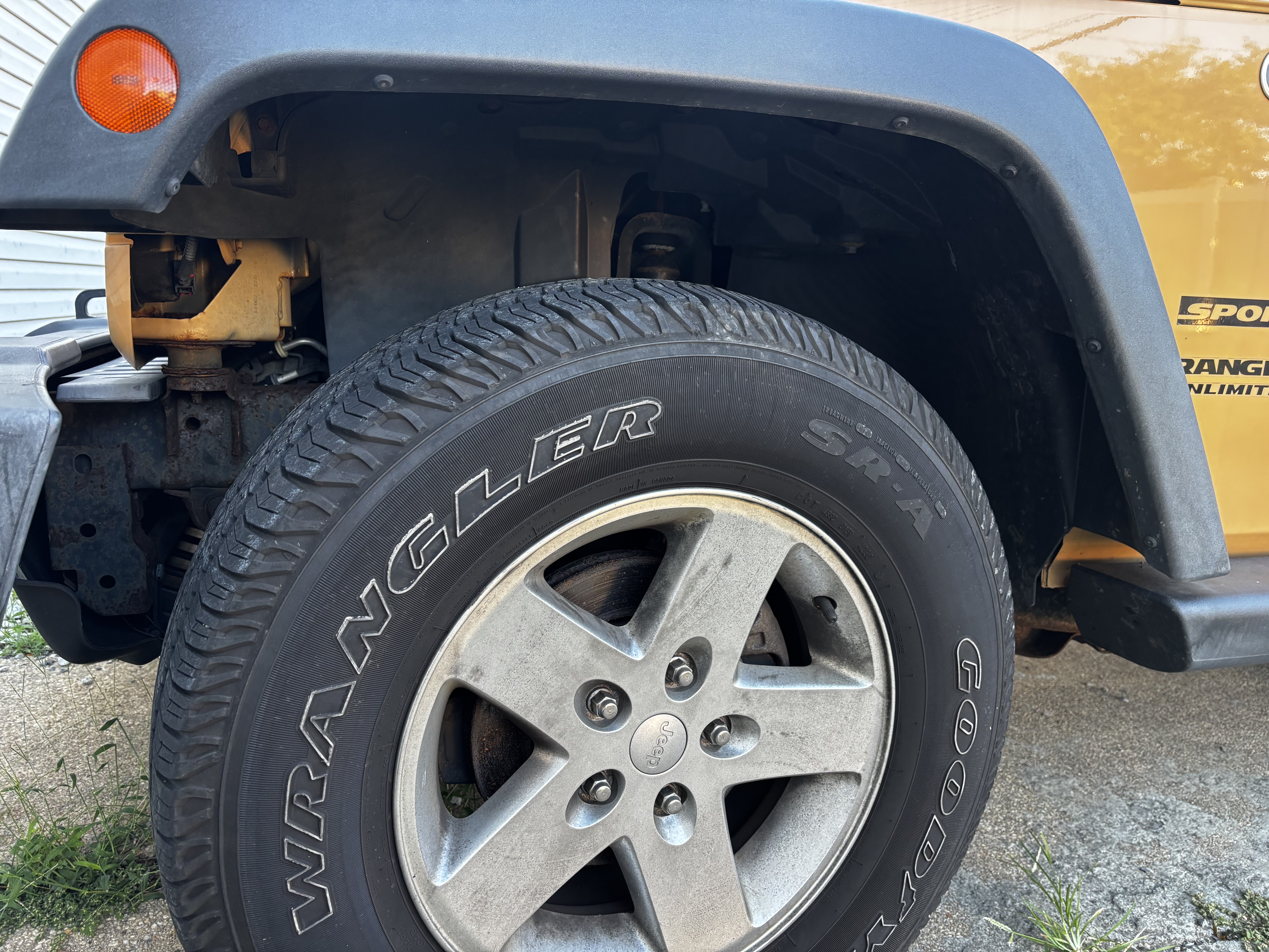 Used 2014 Jeep Wrangler Unlimited Sport w/ Quick Order Package 24S AWD/4WD image 14