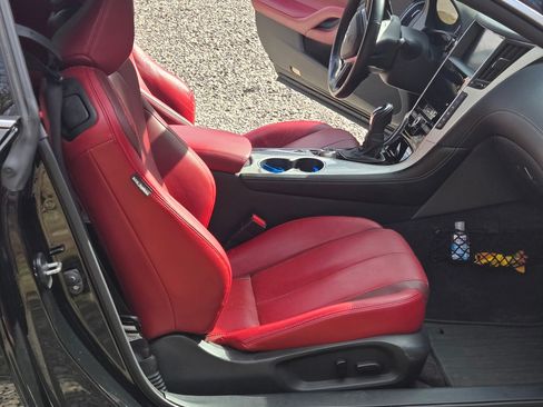 Used 2018 INFINITI Q60 Red Sport 400 w/ Sensory Package 3.0T Sport image 15