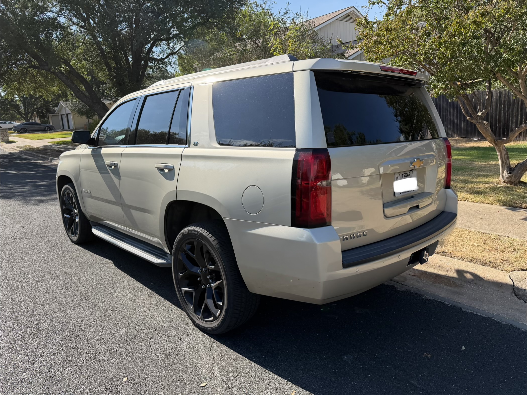 Used 2016 Chevrolet Tahoe LT AWD/4WD image 6