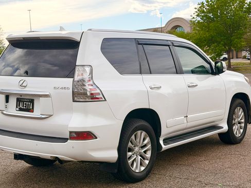 Used 2014 Lexus GX 460 w/ Premium Package AWD/4WD image 8