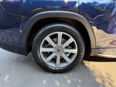 Used 2021 Mercedes-Benz GLS 450 4MATIC image 17