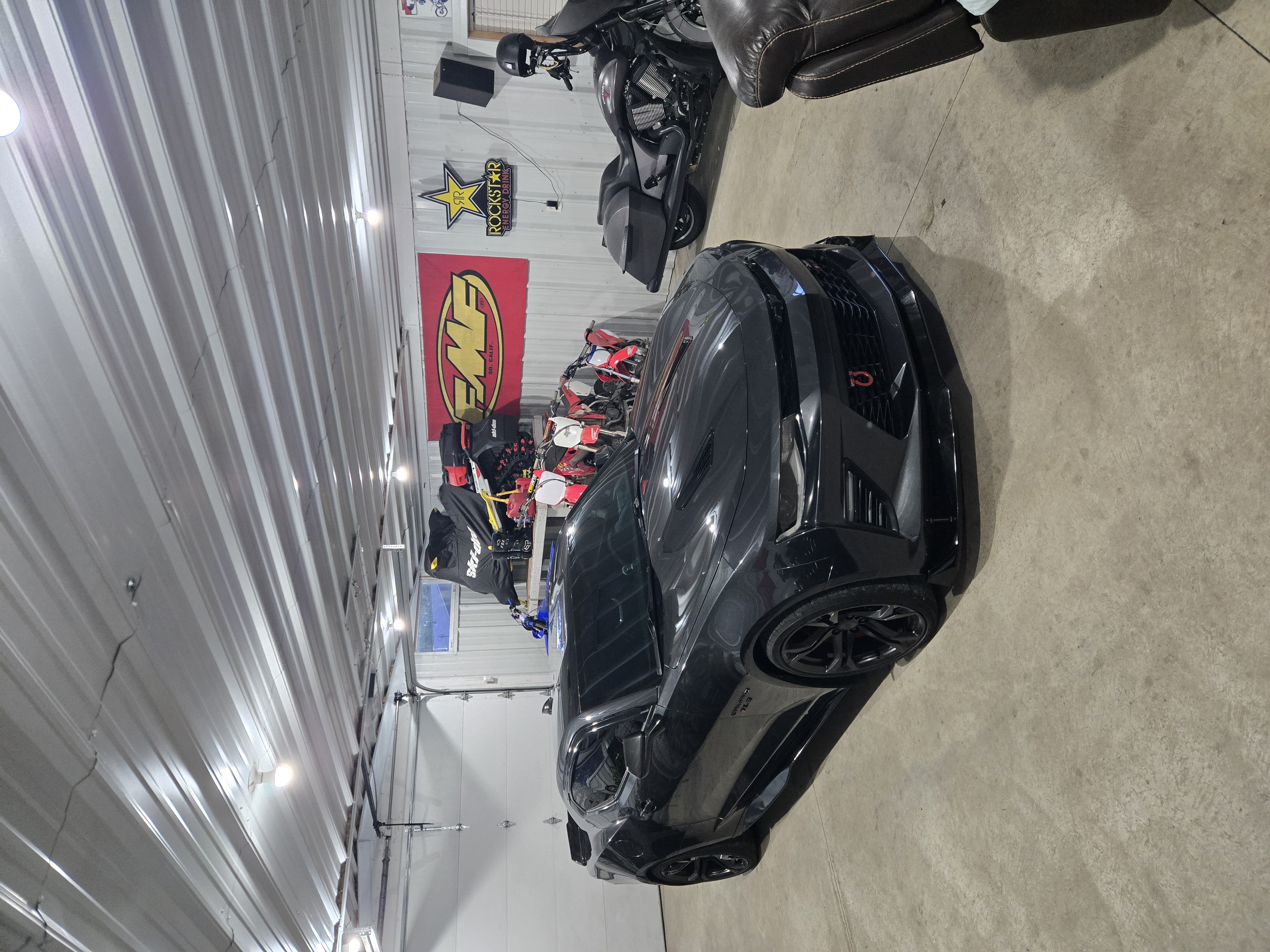 Used 2018 Chevrolet Camaro SS RWD image 1