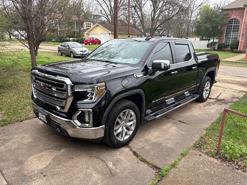 Used 2020 GMC Sierra 1500 SLT image 2