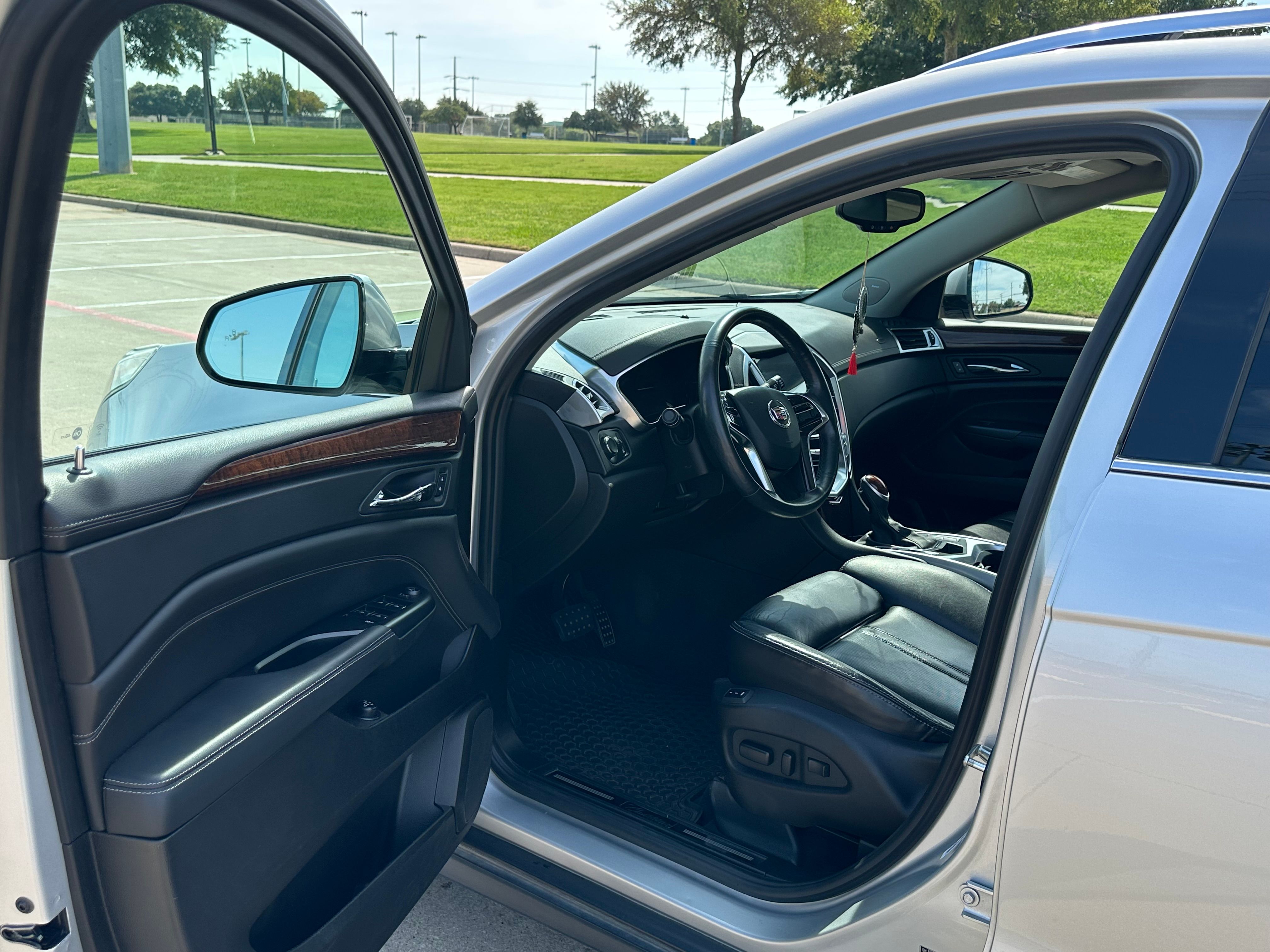 Used 2016 Cadillac SRX Luxury FWD image 14