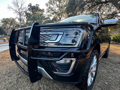 Used 2019 Ford Expedition Platinum image 6