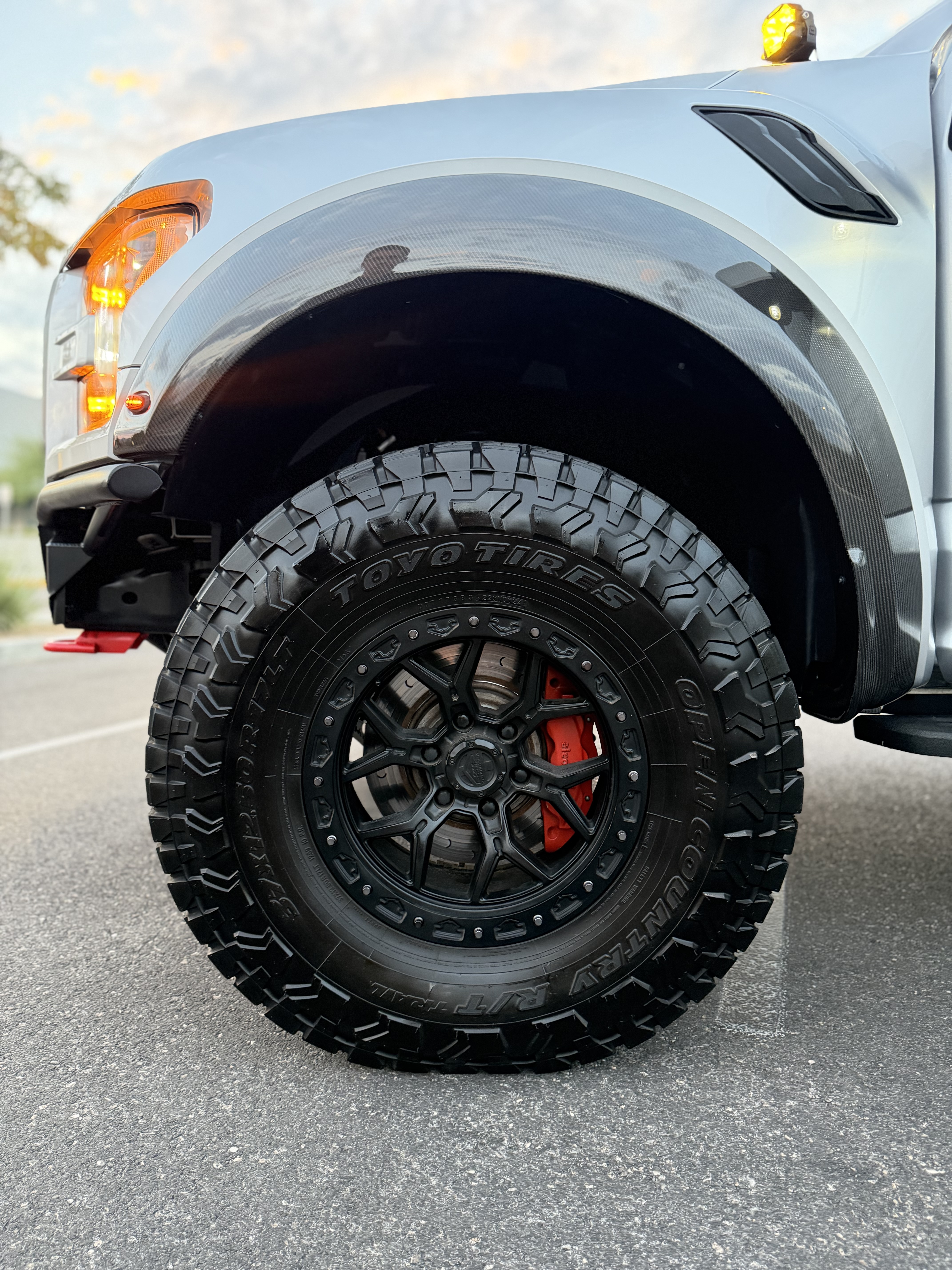 Used 2019 Ford F150 Raptor w/ Equipment Group 802A Luxury AWD/4WD image 23