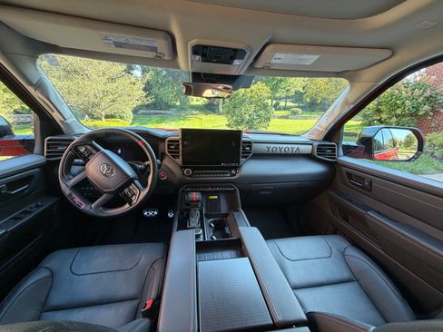 Used 2023 Toyota Sequoia TRD Pro AWD/4WD image 9