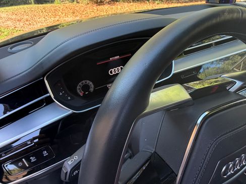 Used 2021 Audi S8 L AWD/4WD image 12