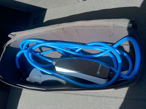 Used 2021 Hyundai Ioniq Limited image 21