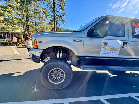 Used 2000 Ford F250 4x4 Crew Cab Super Duty image 5