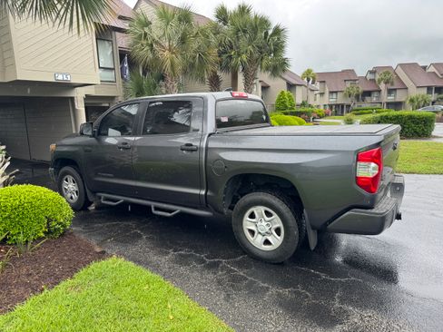 Used 2021 Toyota Tundra SR5 AWD/4WD image 27