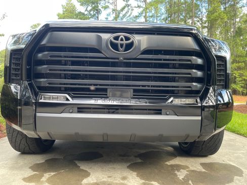 Used 2024 Toyota Tundra Limited AWD/4WD image 4