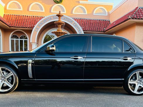 Used 2008 Jaguar XJ8 L image 13