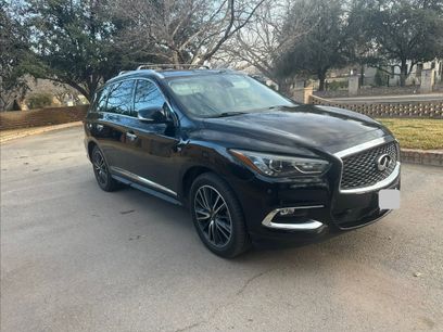 Used 2018 INFINITI QX60 FWD w/ Deluxe Technology Package