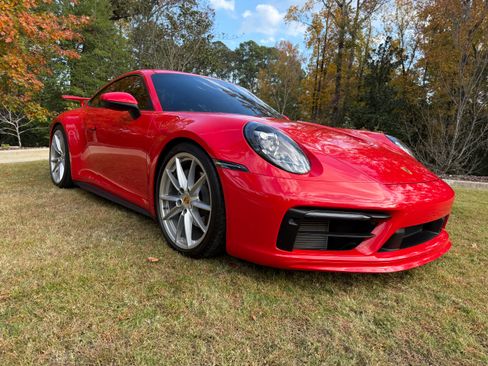 Used 2020 Porsche 911 Carrera image 4