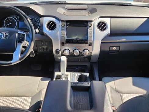 Used 2017 Toyota Tundra SR5 w/ TRD Off Road Package image 19