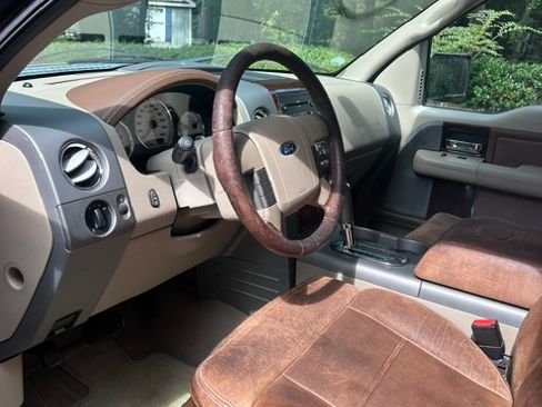 Used 2005 Ford F150 King Ranch AWD/4WD image 10