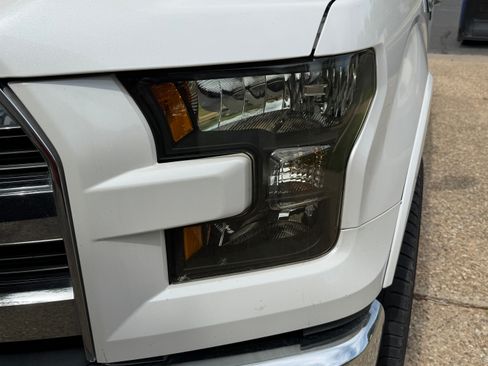 Used 2015 Ford F150 Lariat image 2