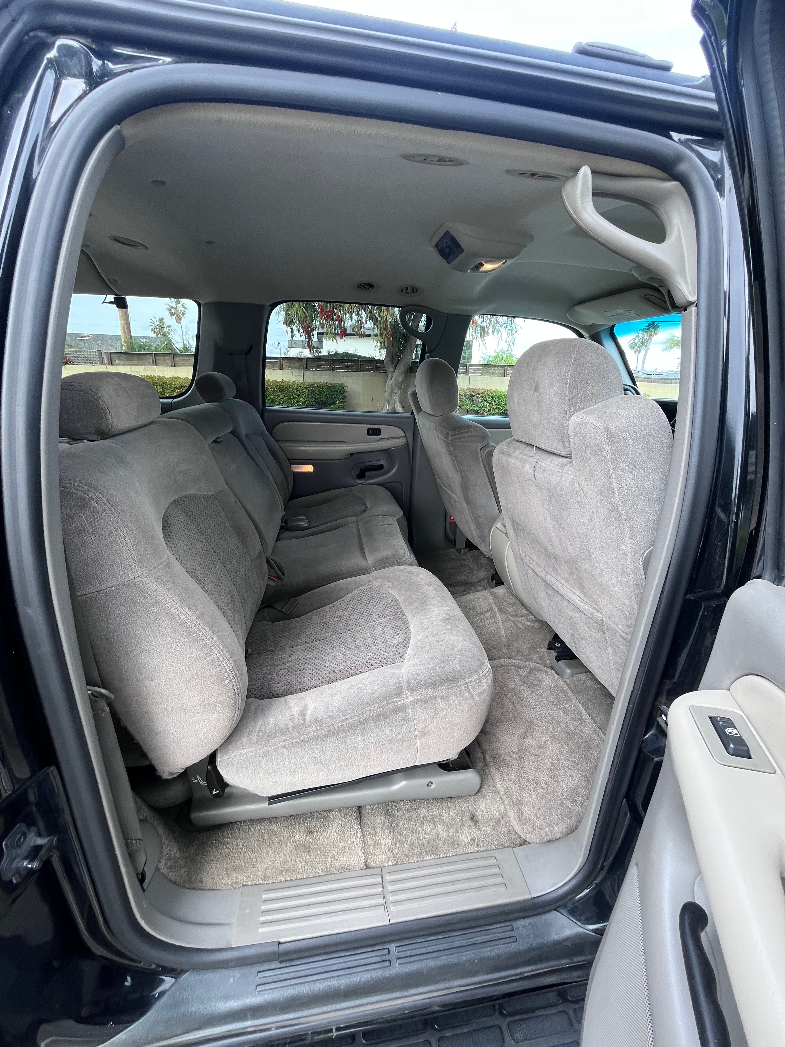 Used 2001 Chevrolet Suburban 2500 LS w/ LS Preferred Equipment Group RWD image 20