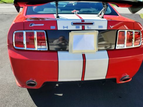 Used 2007 Ford Mustang Shelby GT500 RWD image 8