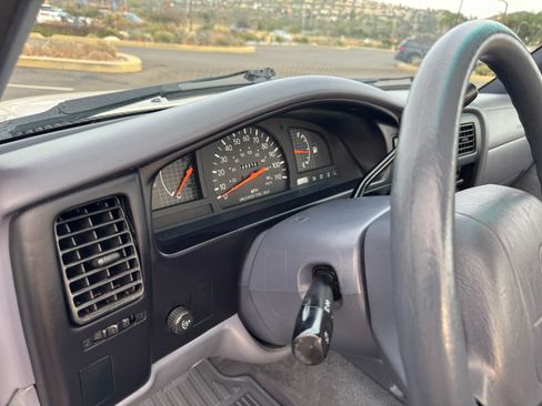 Used 1999 Toyota Tacoma 2WD Regular Cab image 26