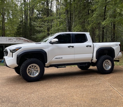 Used 2026 Toyota Tacoma TRD Off-Road w/ TRD Off Road Upgrade Package AWD/4WD image 5