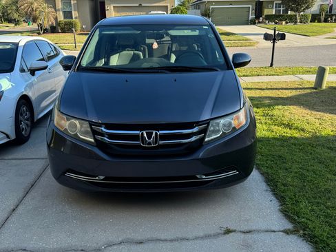 Used 2015 Honda Odyssey EX image 1