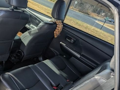 Used 2015 Toyota Prius V Four image 15