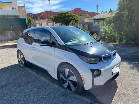 Used 2015 BMW i3 w/ Range Extender image 9
