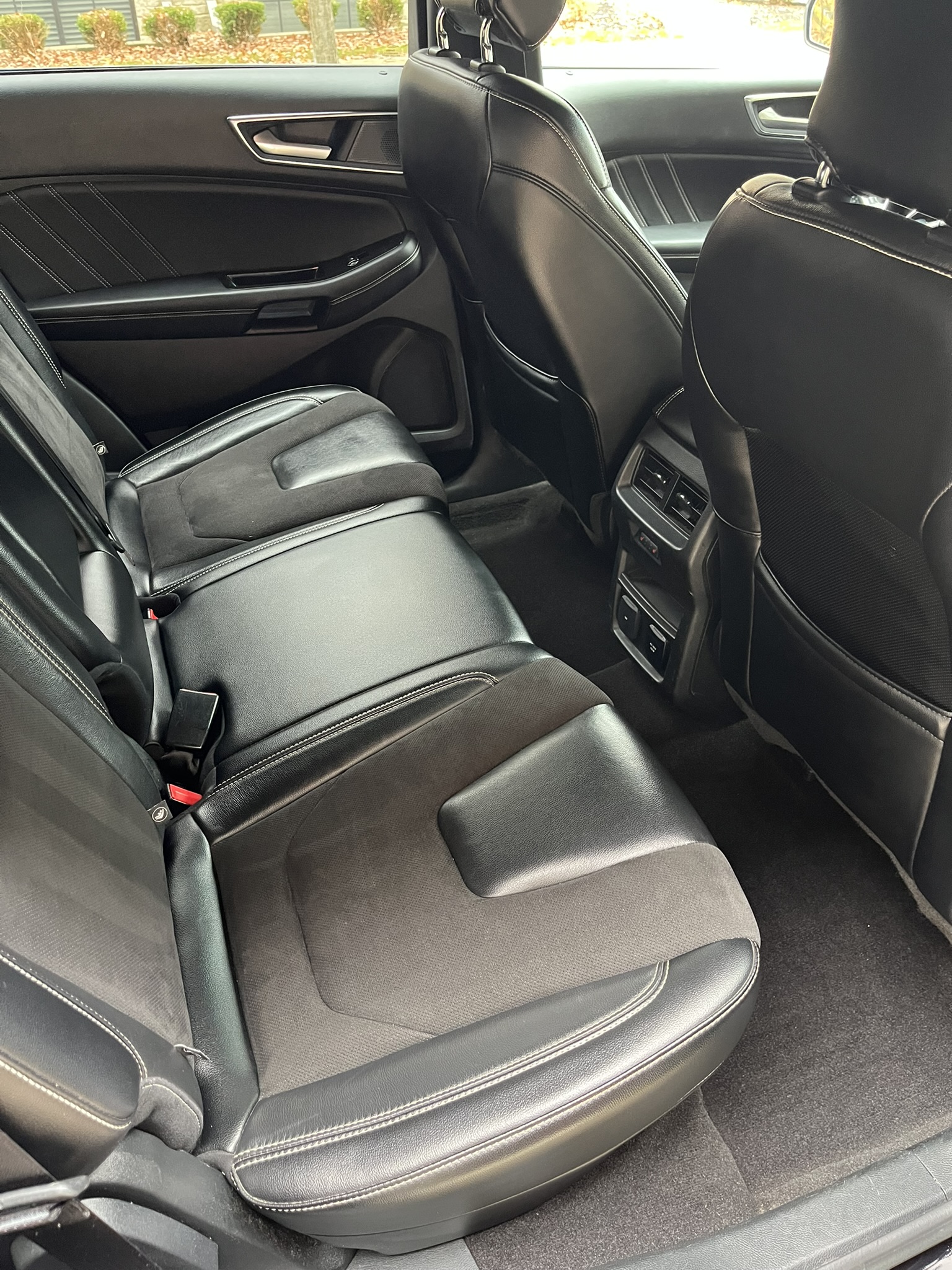 Used 2019 Ford Edge ST w/ Equipment Group 401A AWD/4WD image 13