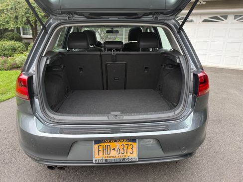 Used 2015 Volkswagen Golf SE w/ Golf Sport Package FWD image 8