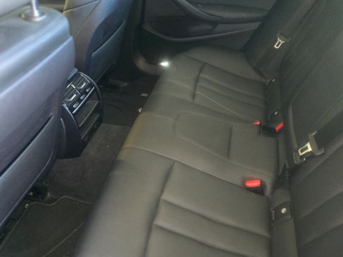 Used 2019 BMW 530i xDrive image 6