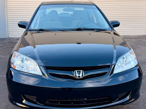 Used 2004 Honda Civic LX image 2