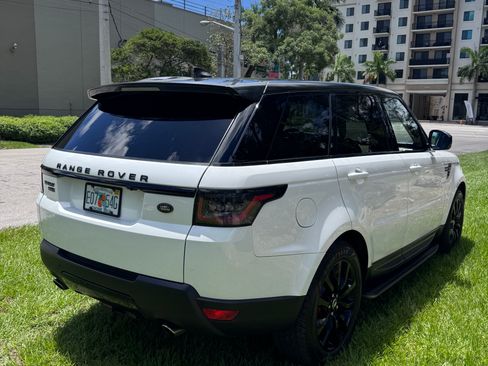 Used 2017 Land Rover Range Rover Sport HSE AWD/4WD image 10